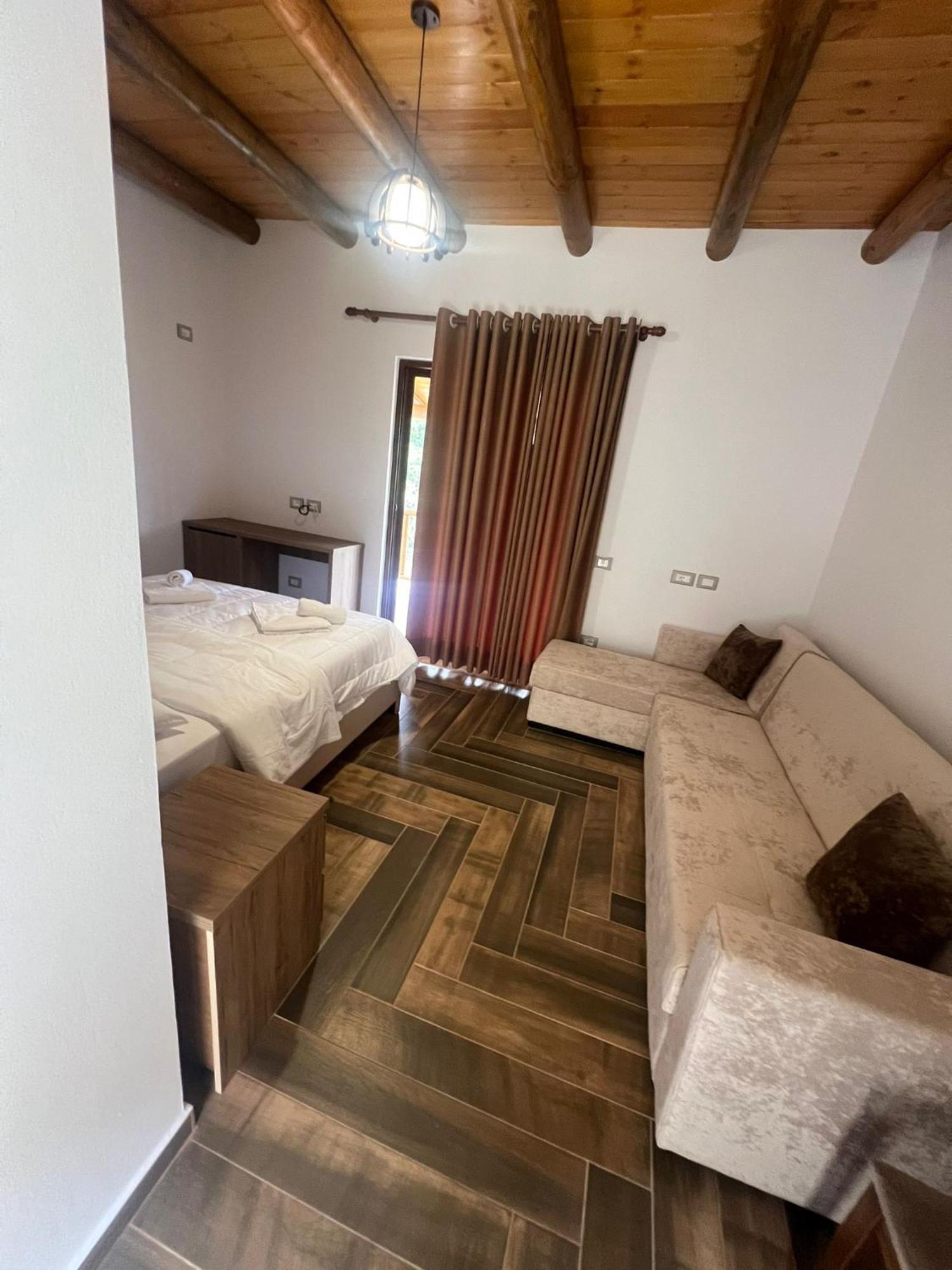 Guest House Bracaj Corovode Luaran gambar
