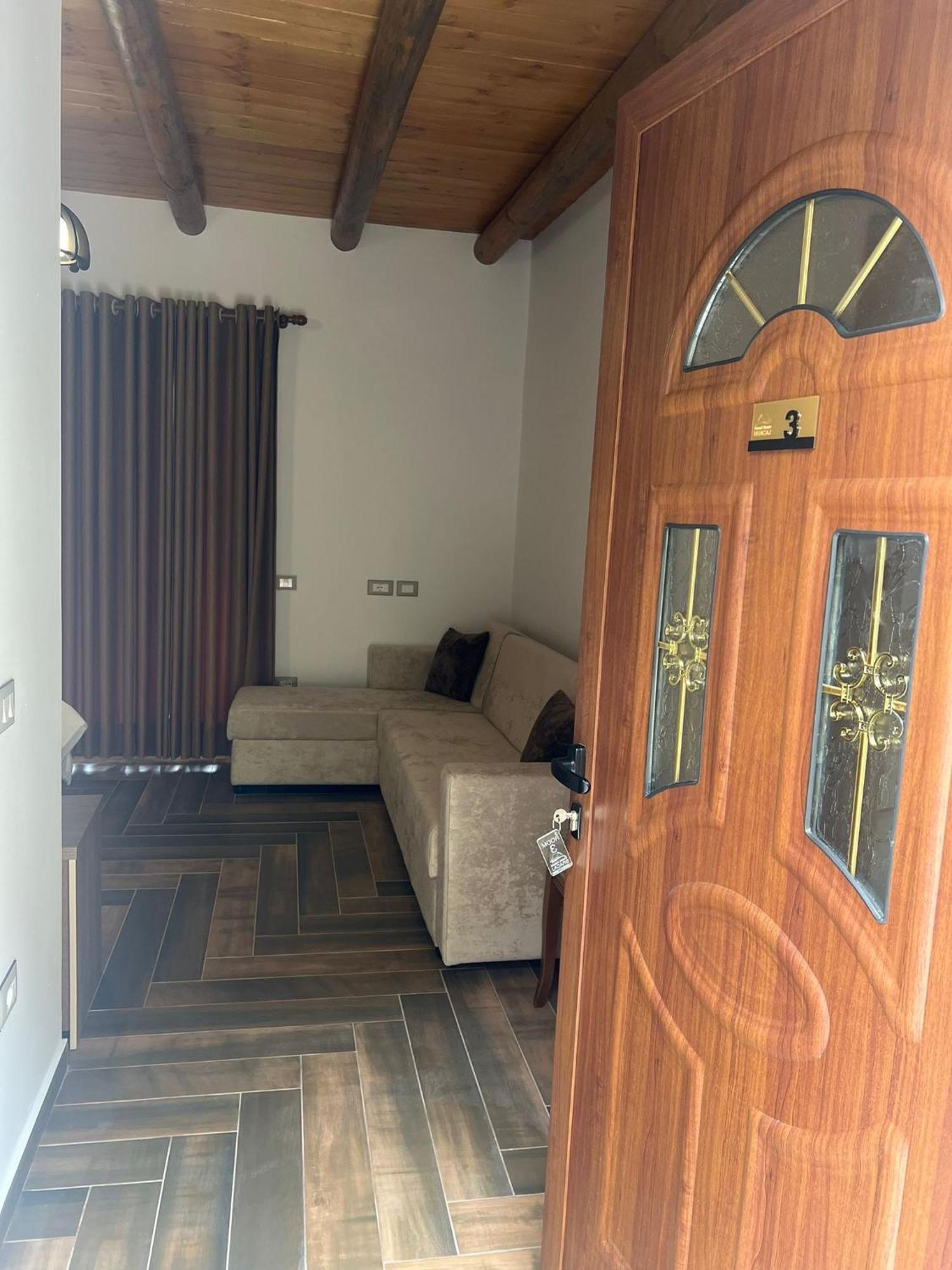 Guest House Bracaj Corovode Luaran gambar