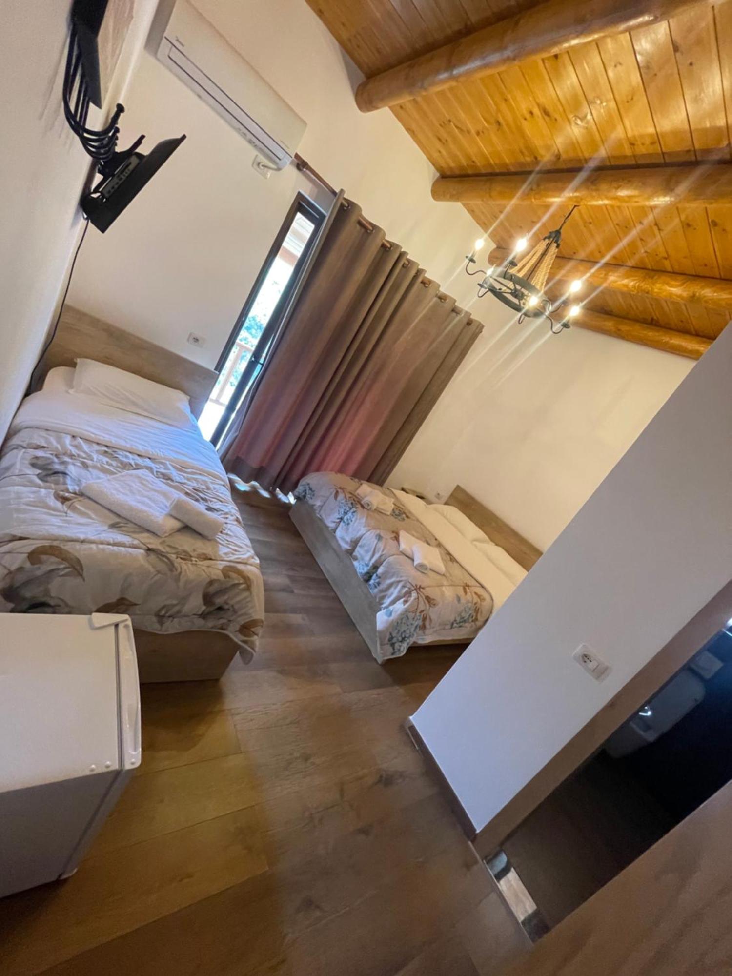 Guest House Bracaj Corovode Luaran gambar