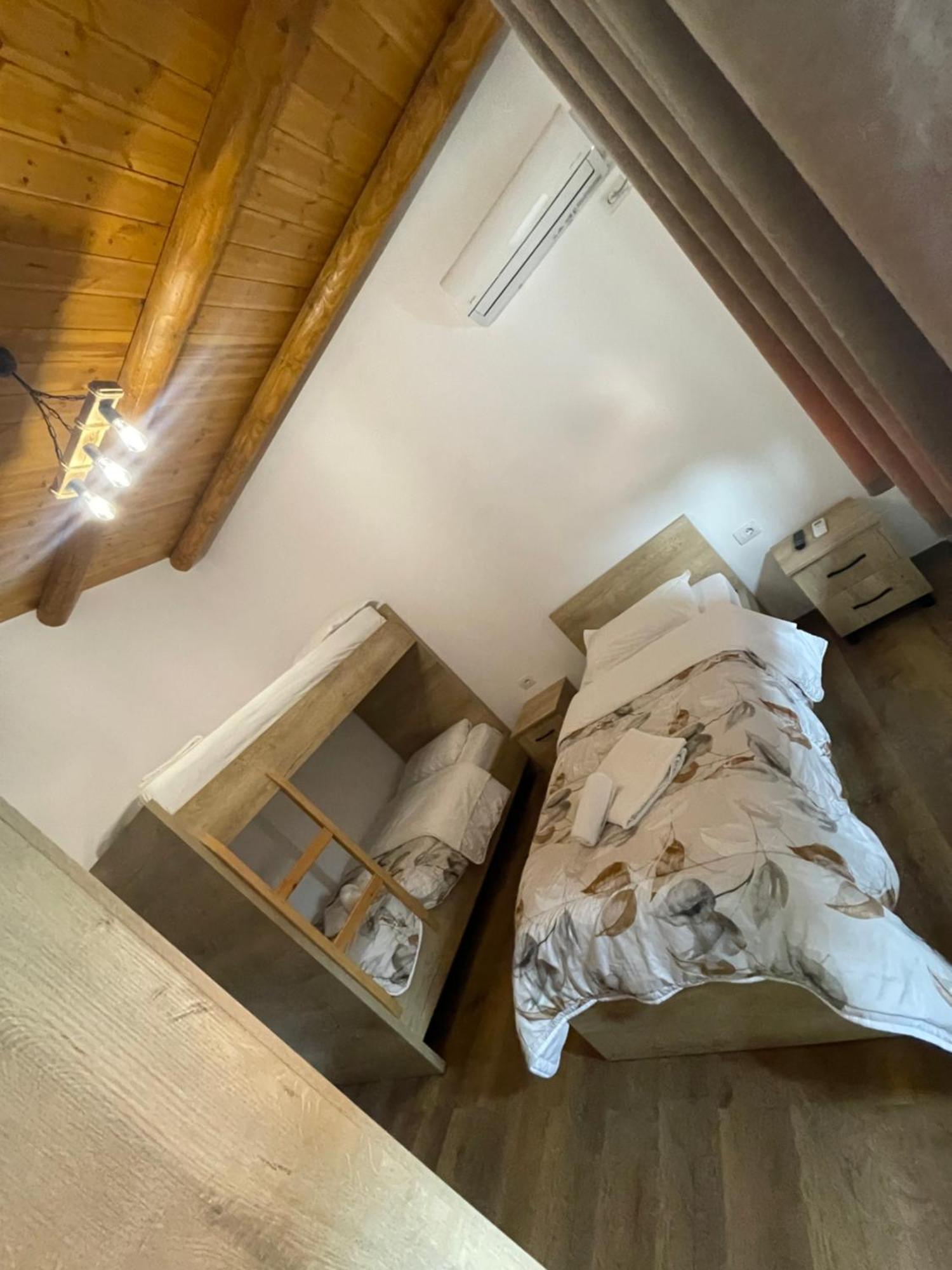 Guest House Bracaj Corovode Luaran gambar