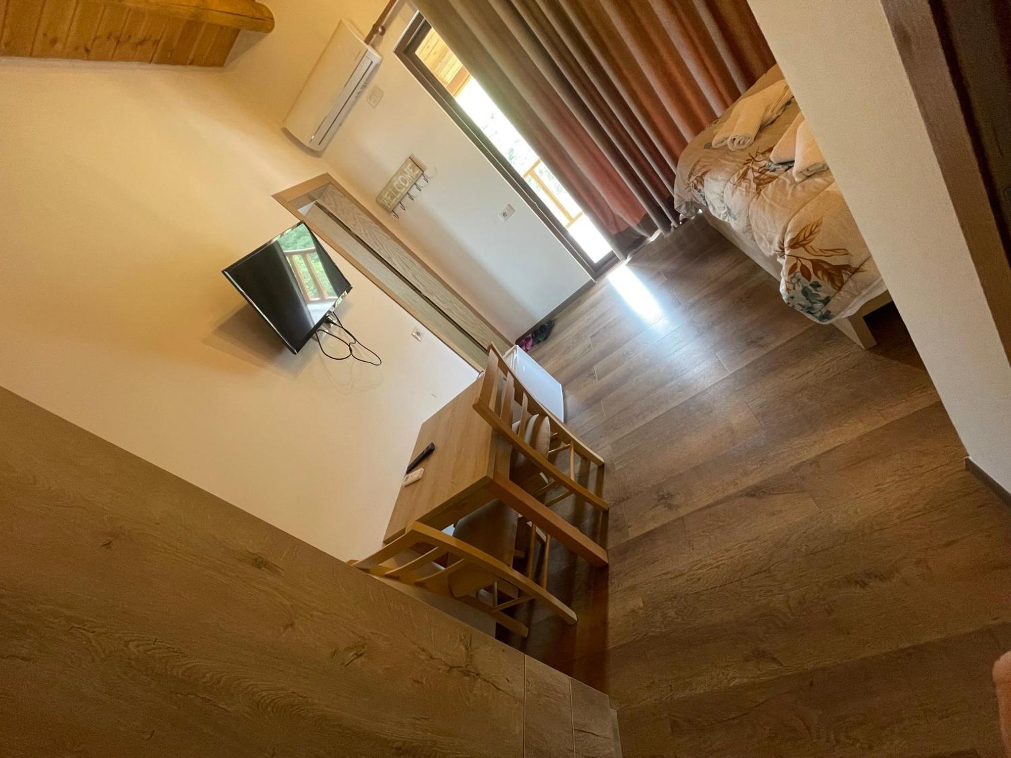 Guest House Bracaj Corovode Luaran gambar