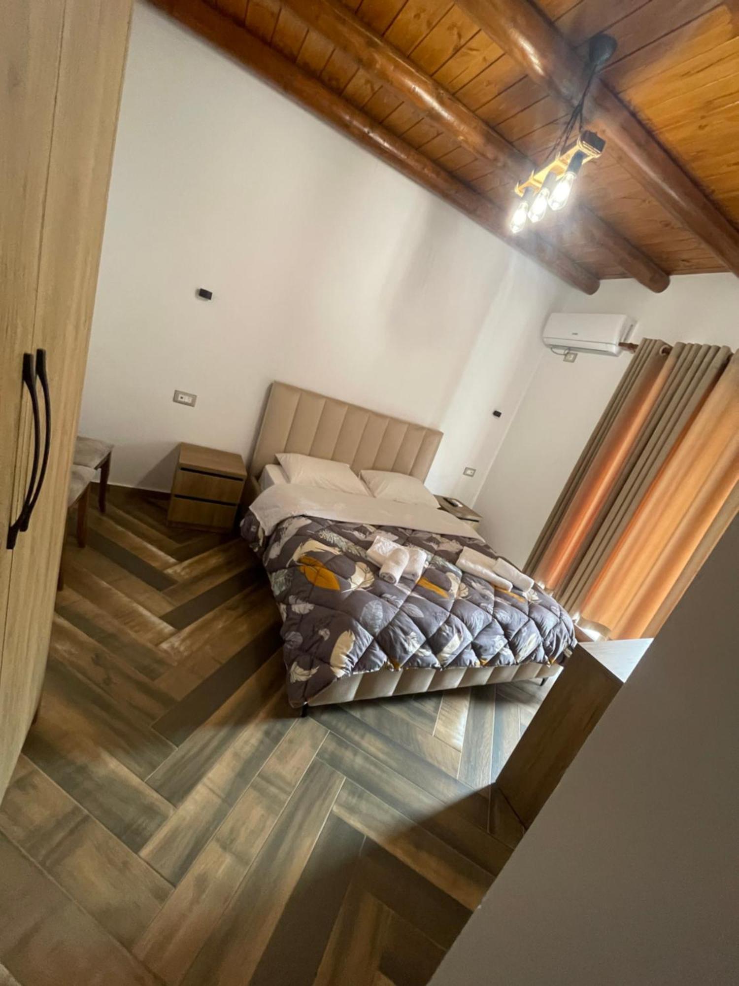 Guest House Bracaj Corovode Luaran gambar