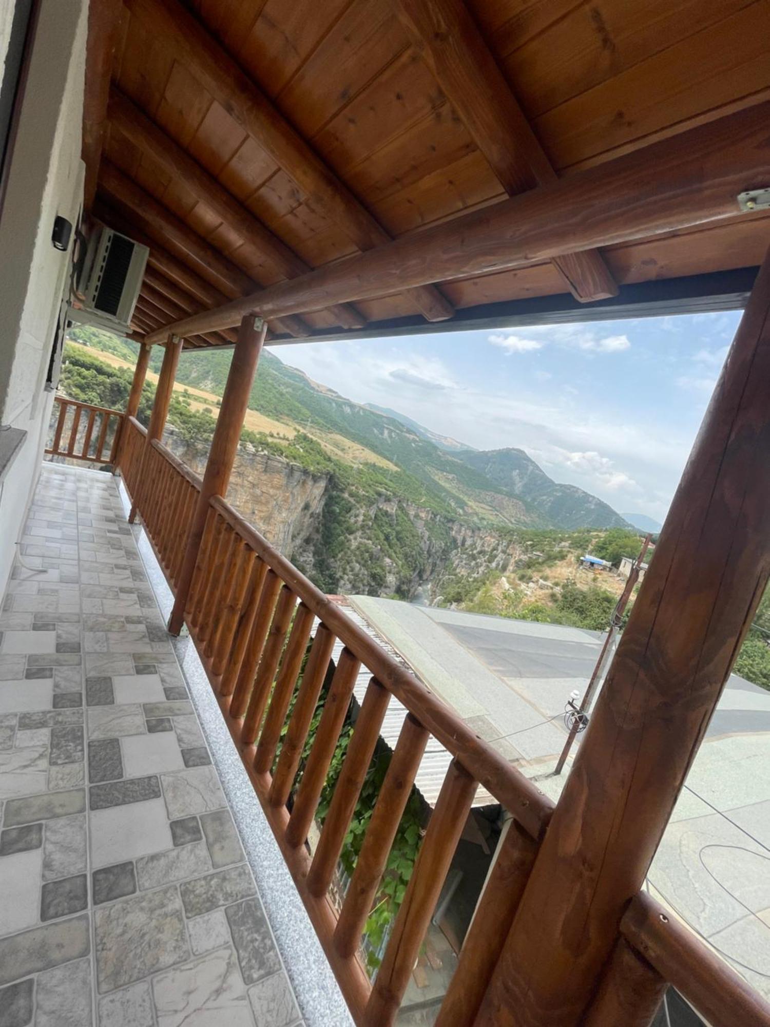 Guest House Bracaj Corovode Luaran gambar