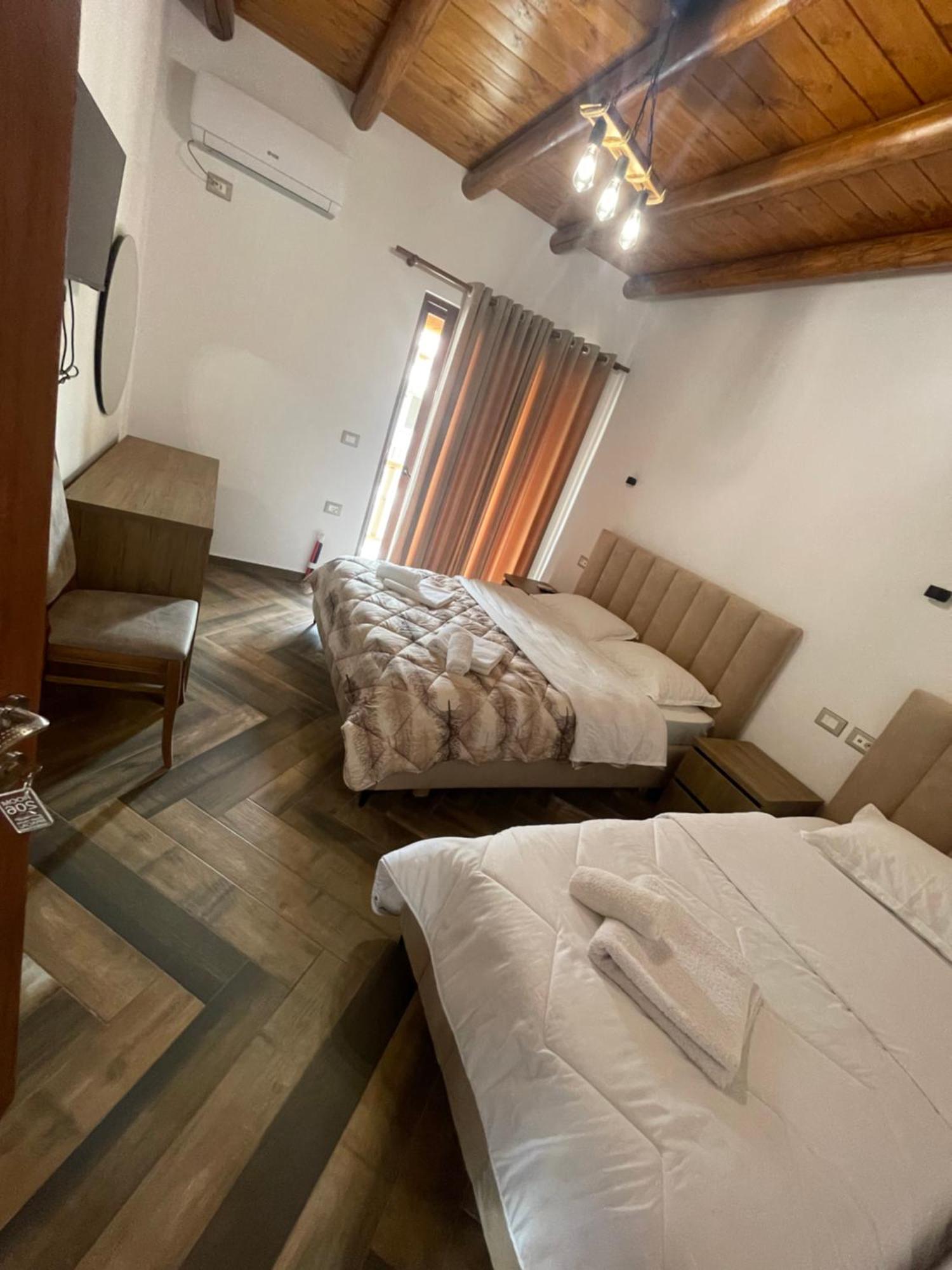 Guest House Bracaj Corovode Luaran gambar
