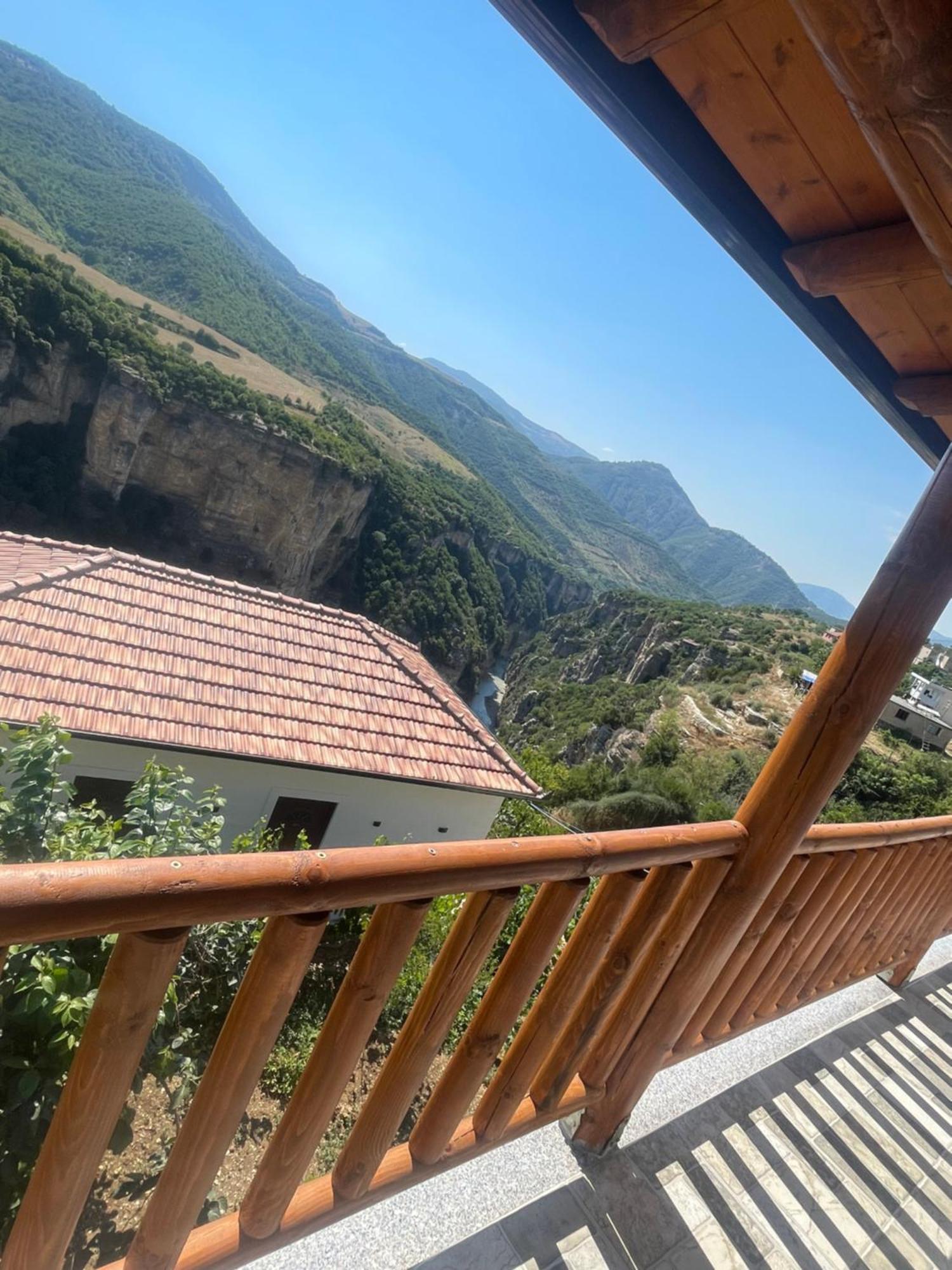 Guest House Bracaj Corovode Luaran gambar